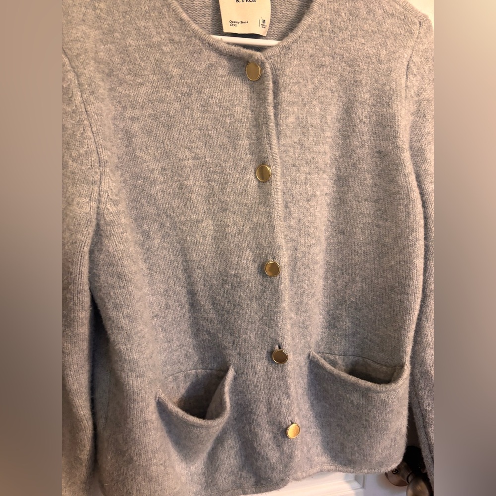 Abercrombie & Fitch Soft Grey Cardigan - Picture 5 of 8